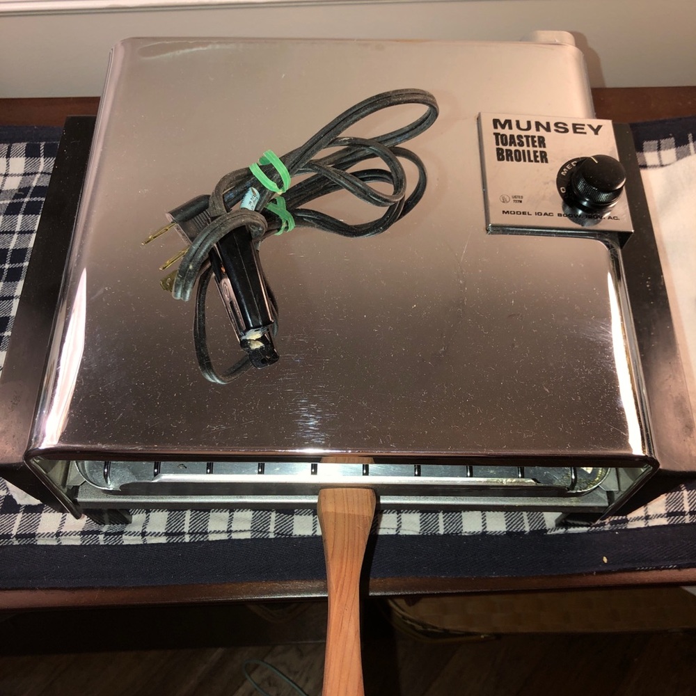 Munsey Chrome Toaster